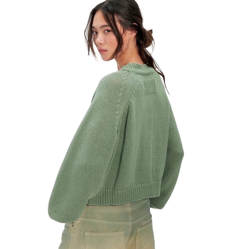 Free People On the Edge Green Cardigan Sweater w/ Floral Embroidery Large NWT - Picture 2 of 4